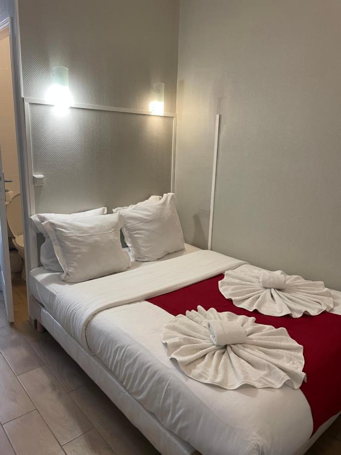 Hotel Central Saint-Denis  Kültér fotó
